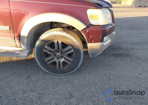 2006 Ford Explorer Eddie Bauer из США, поврежденный, VIN 1FMEU64866UA06752